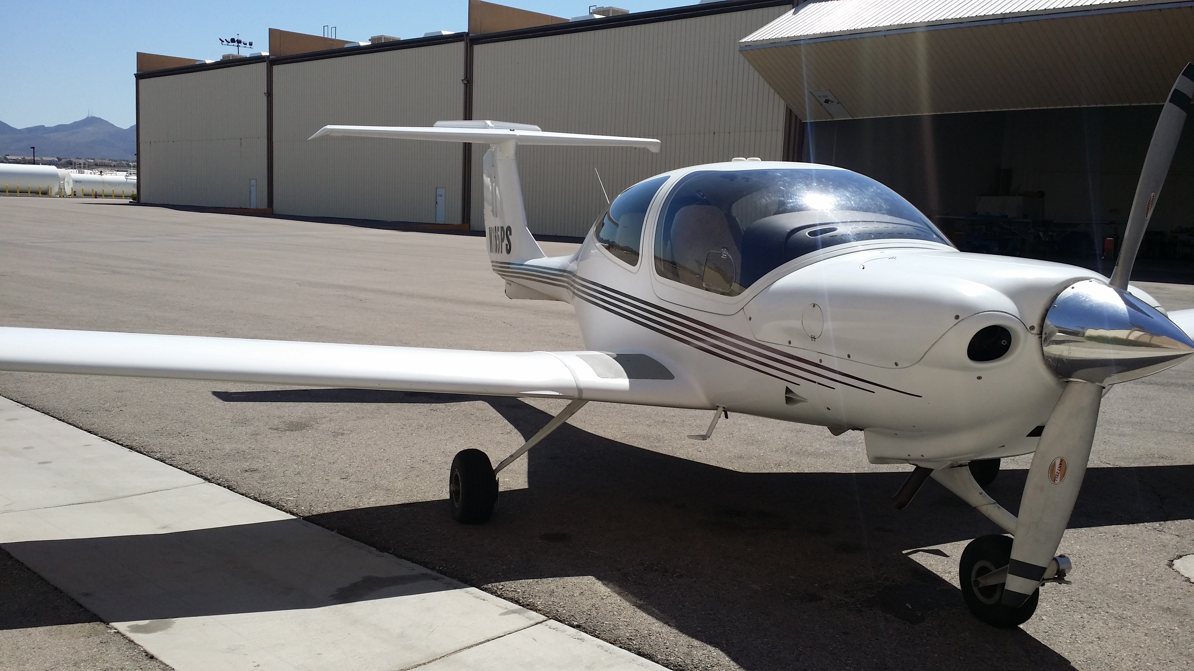 Aircraft Rental Las Vegas - Aircraft Fleet | Desert Flying Club Pre Solo Written Exam Cessna 172 Answers